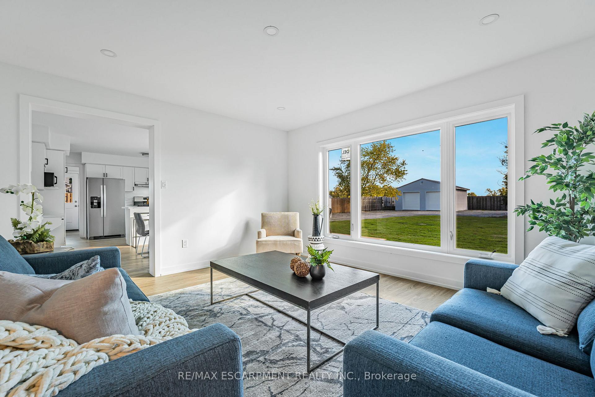 Photo 18 of 7580 Regional 20 Road, Grimsby, Grimsby Escarpment — HOMEH