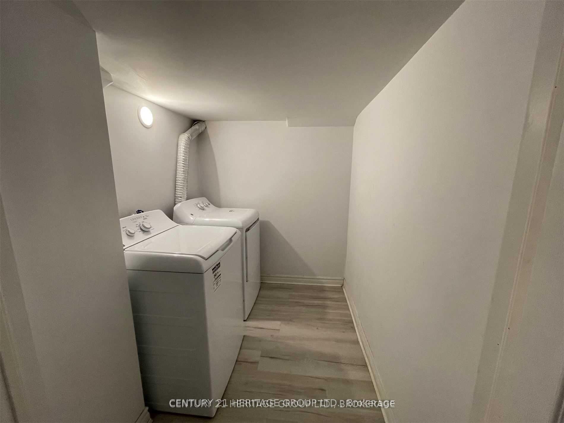Photo 7 of Unit Bsmt, 141 Grove Street E, Barrie, Wellington — HOMEH