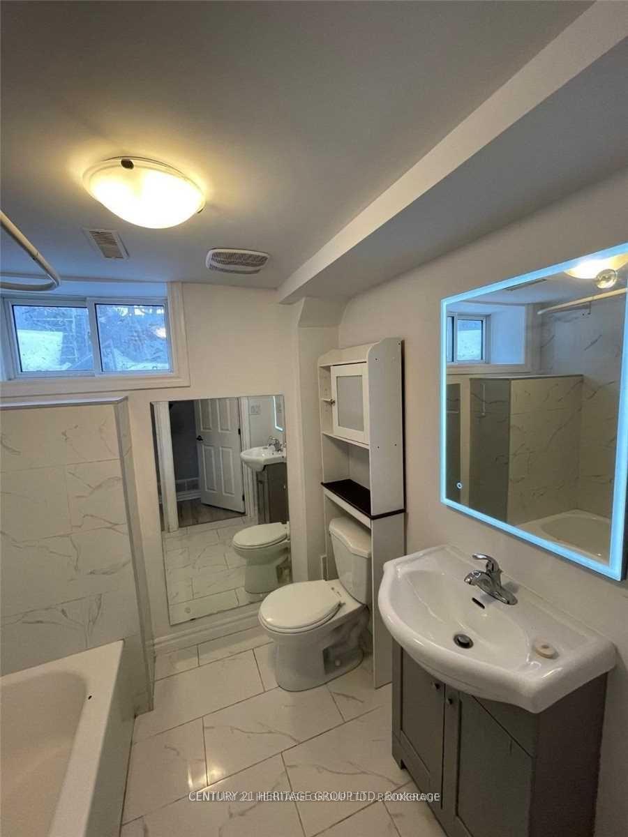 Photo 5 of Unit Bsmt, 141 Grove Street E, Barrie, Wellington — HOMEH