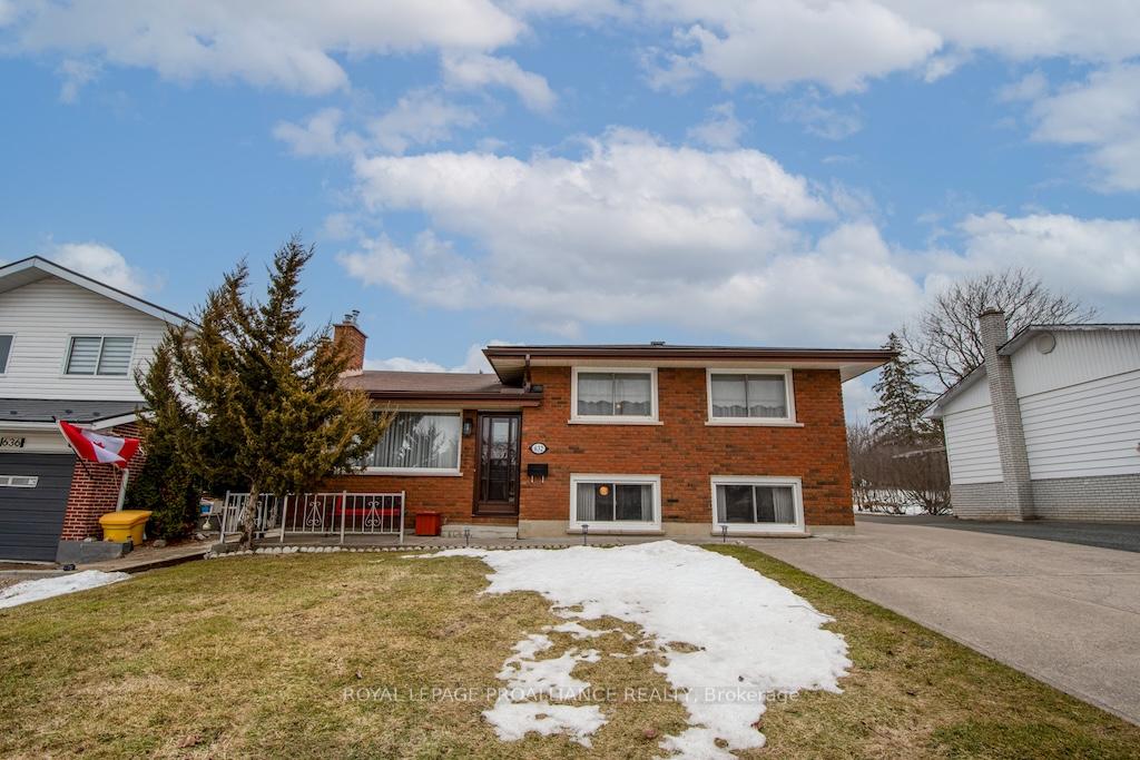 Photo 1 of 632 Saugeen Crescent, Peterborough, Ashburnham Ward 4 — HOMEH