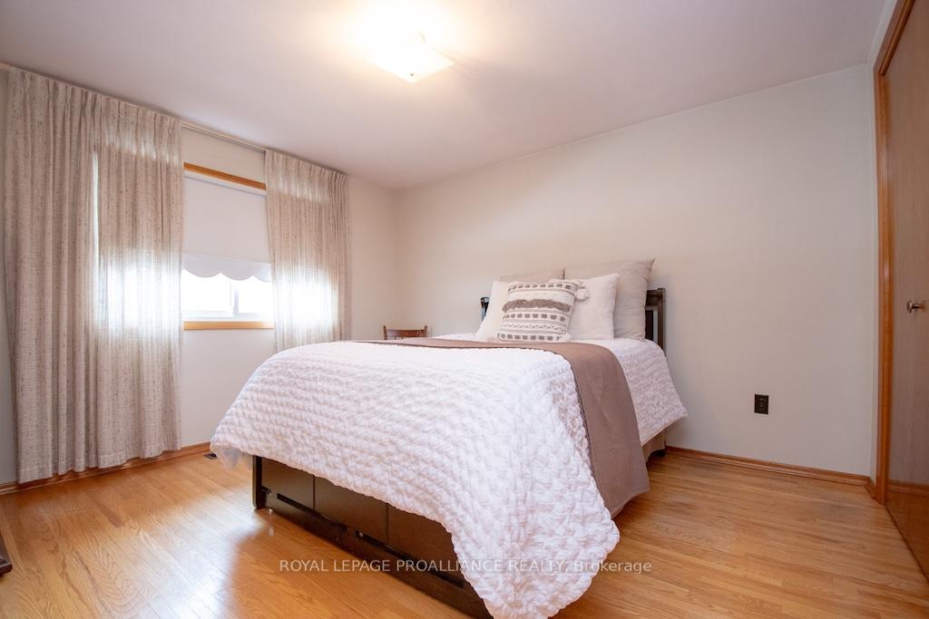 Photo 17 of 632 Saugeen Crescent, Peterborough, Ashburnham Ward 4 — HOMEH
