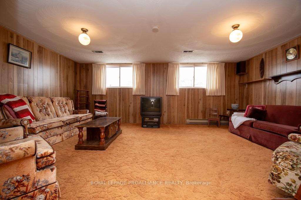 Photo 32 of 632 Saugeen Crescent, Peterborough, Ashburnham Ward 4 — HOMEH