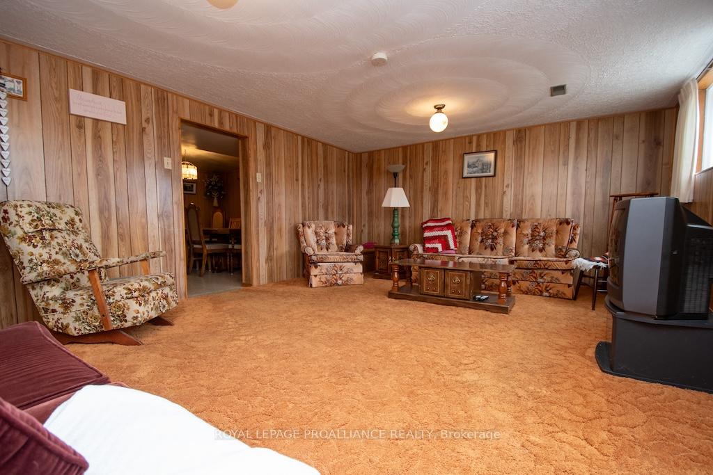 Photo 33 of 632 Saugeen Crescent, Peterborough, Ashburnham Ward 4 — HOMEH