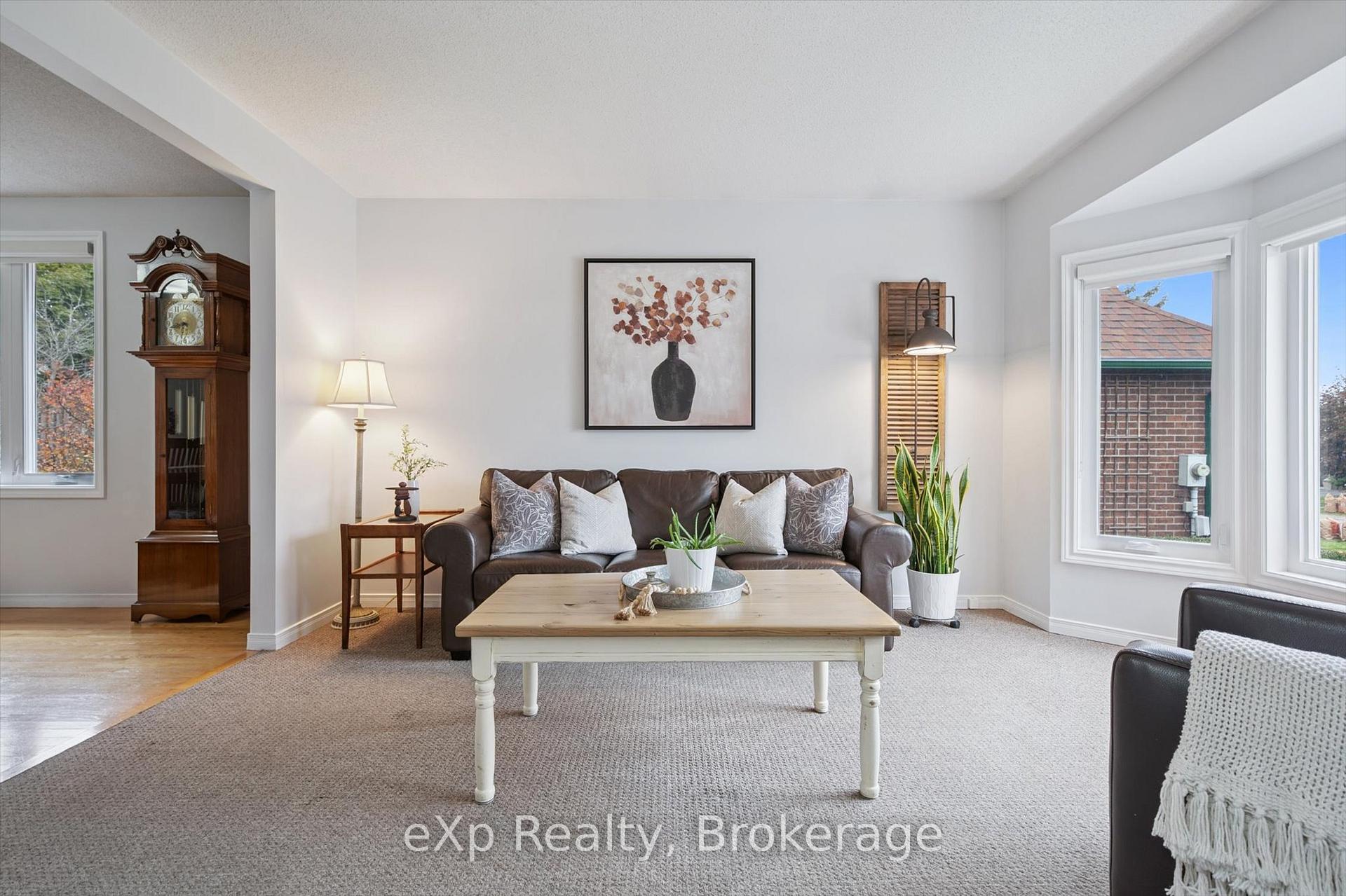 Photo 9 of 29 Celia Crescent, Guelph, Dovercliffe Park/Old University — HOMEH