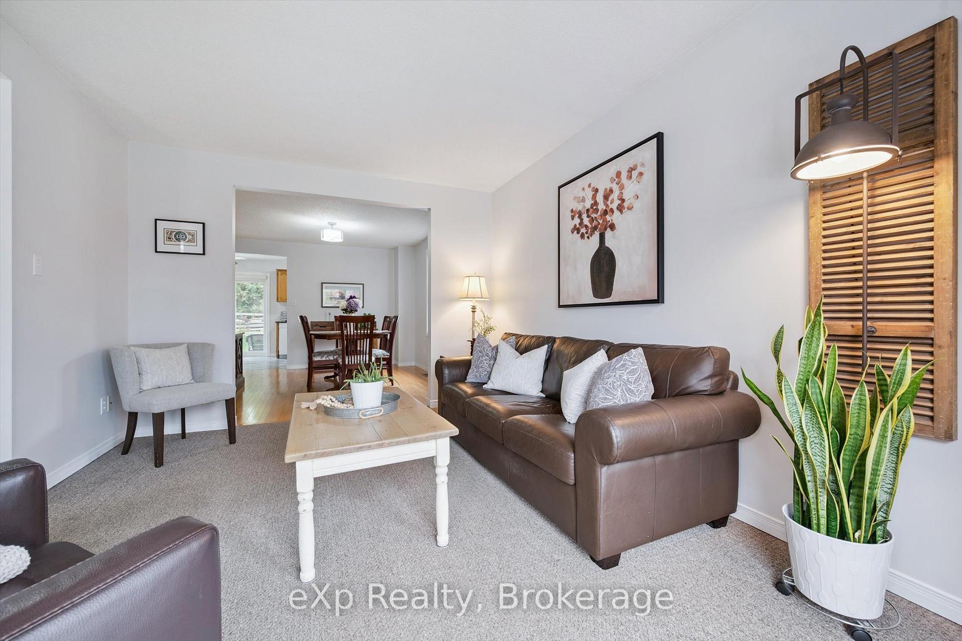 Photo 11 of 29 Celia Crescent, Guelph, Dovercliffe Park/Old University — HOMEH