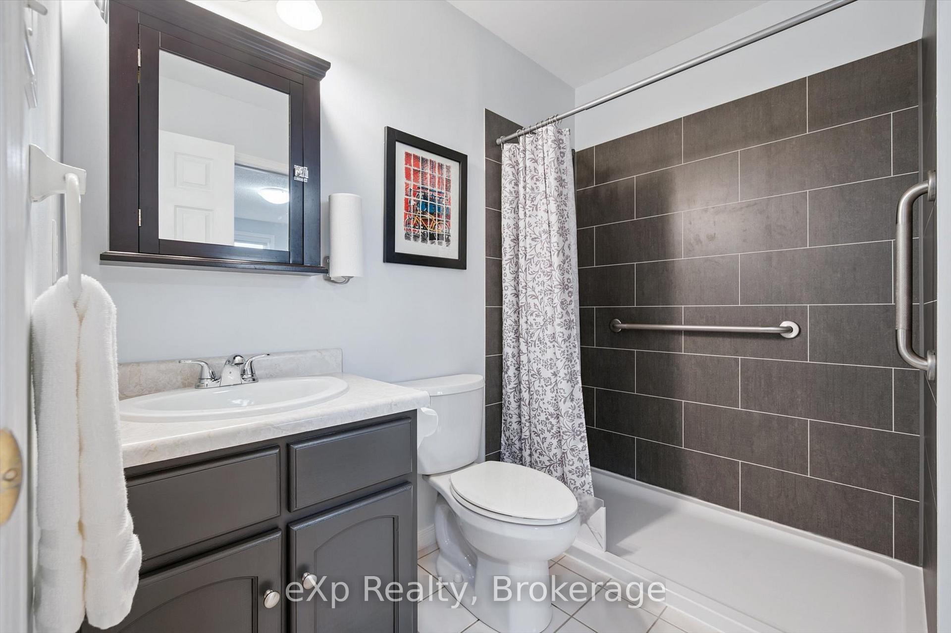Photo 24 of 29 Celia Crescent, Guelph, Dovercliffe Park/Old University — HOMEH