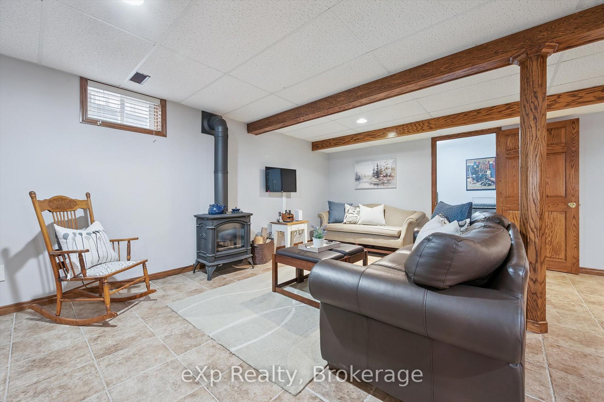 Photo 26 of 29 Celia Crescent, Guelph, Dovercliffe Park/Old University — HOMEH