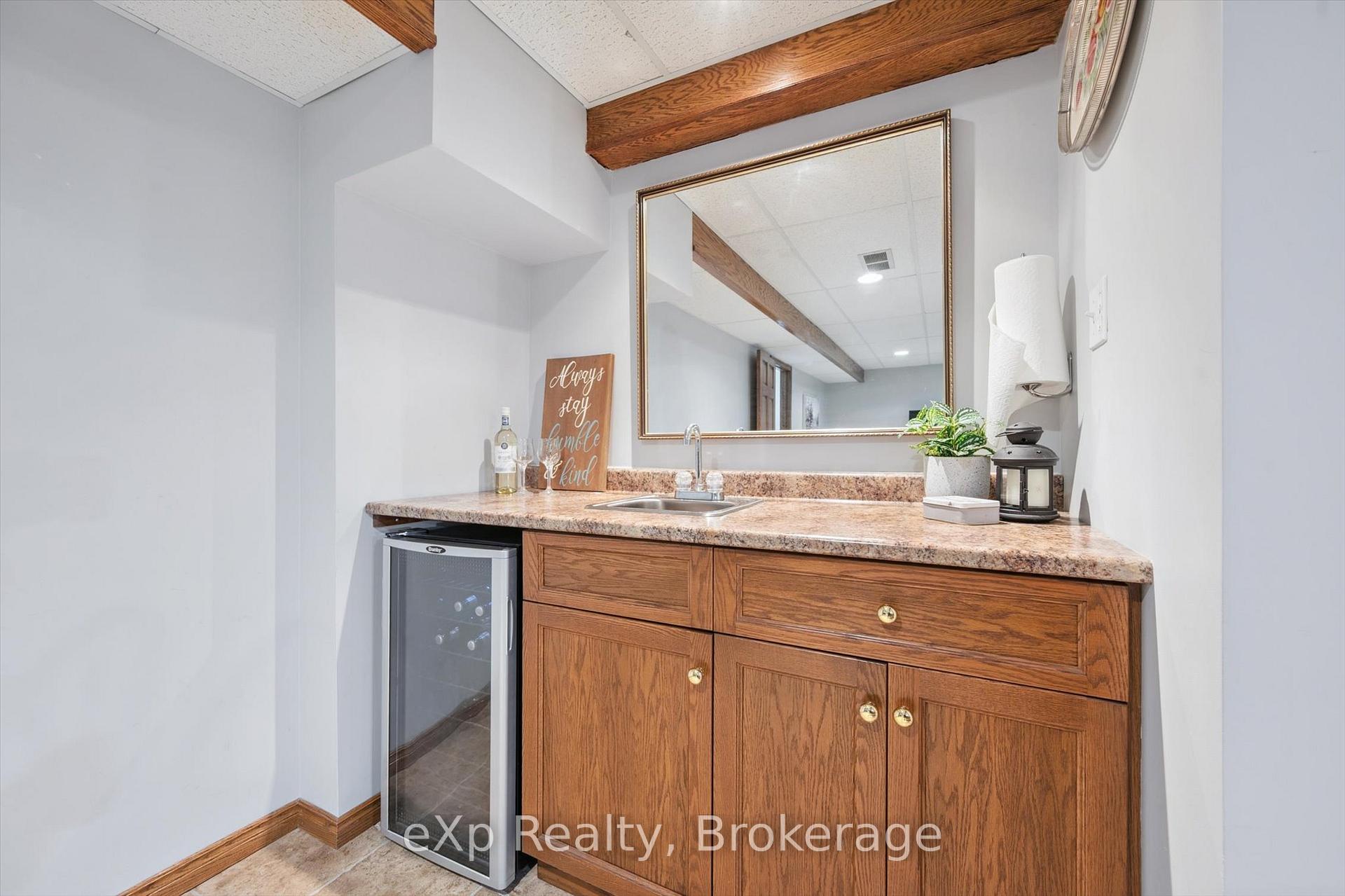 Photo 30 of 29 Celia Crescent, Guelph, Dovercliffe Park/Old University — HOMEH