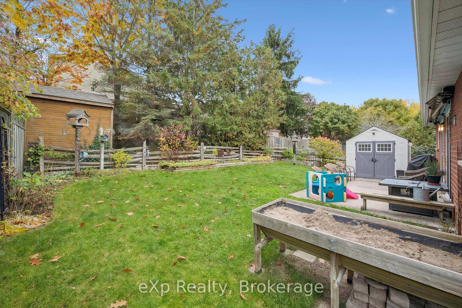 Photo 35 of 29 Celia Crescent, Guelph, Dovercliffe Park/Old University — HOMEH