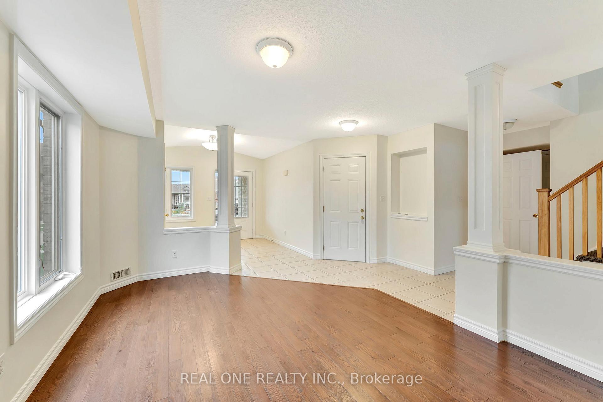 Photo 5 of Unit A, 104 Norma Crescent, Guelph, Victoria North — HOMEH