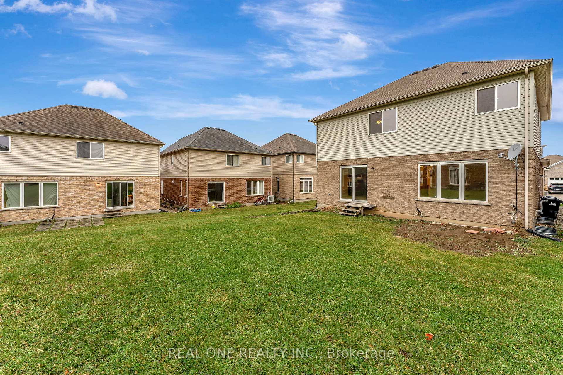 Photo 26 of Unit A, 104 Norma Crescent, Guelph, Victoria North — HOMEH
