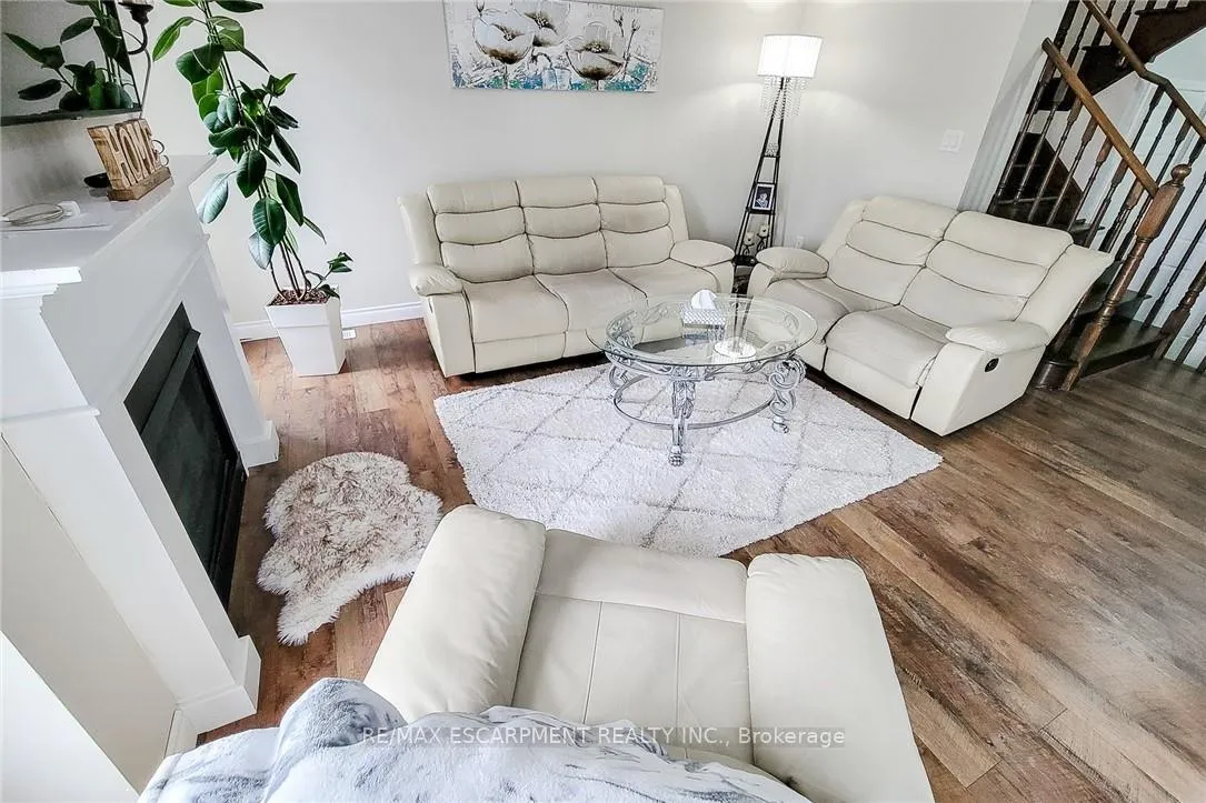 Photo 11 of 76 McAllistar Drive, Hamilton, Binbrook — HOMEH