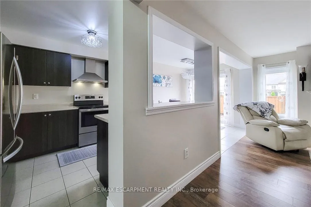Photo 14 of 76 McAllistar Drive, Hamilton, Binbrook — HOMEH