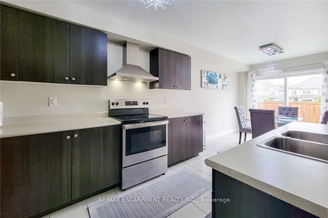 Photo 16 of 76 McAllistar Drive, Hamilton, Binbrook — HOMEH