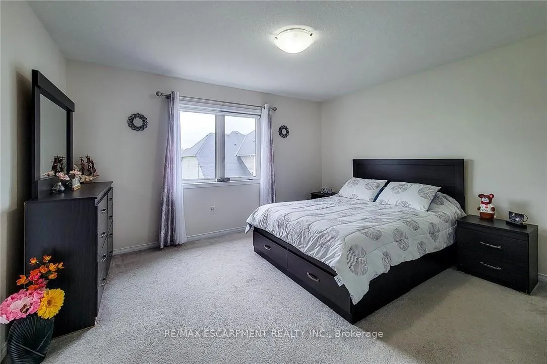 Photo 28 of 76 McAllistar Drive, Hamilton, Binbrook — HOMEH
