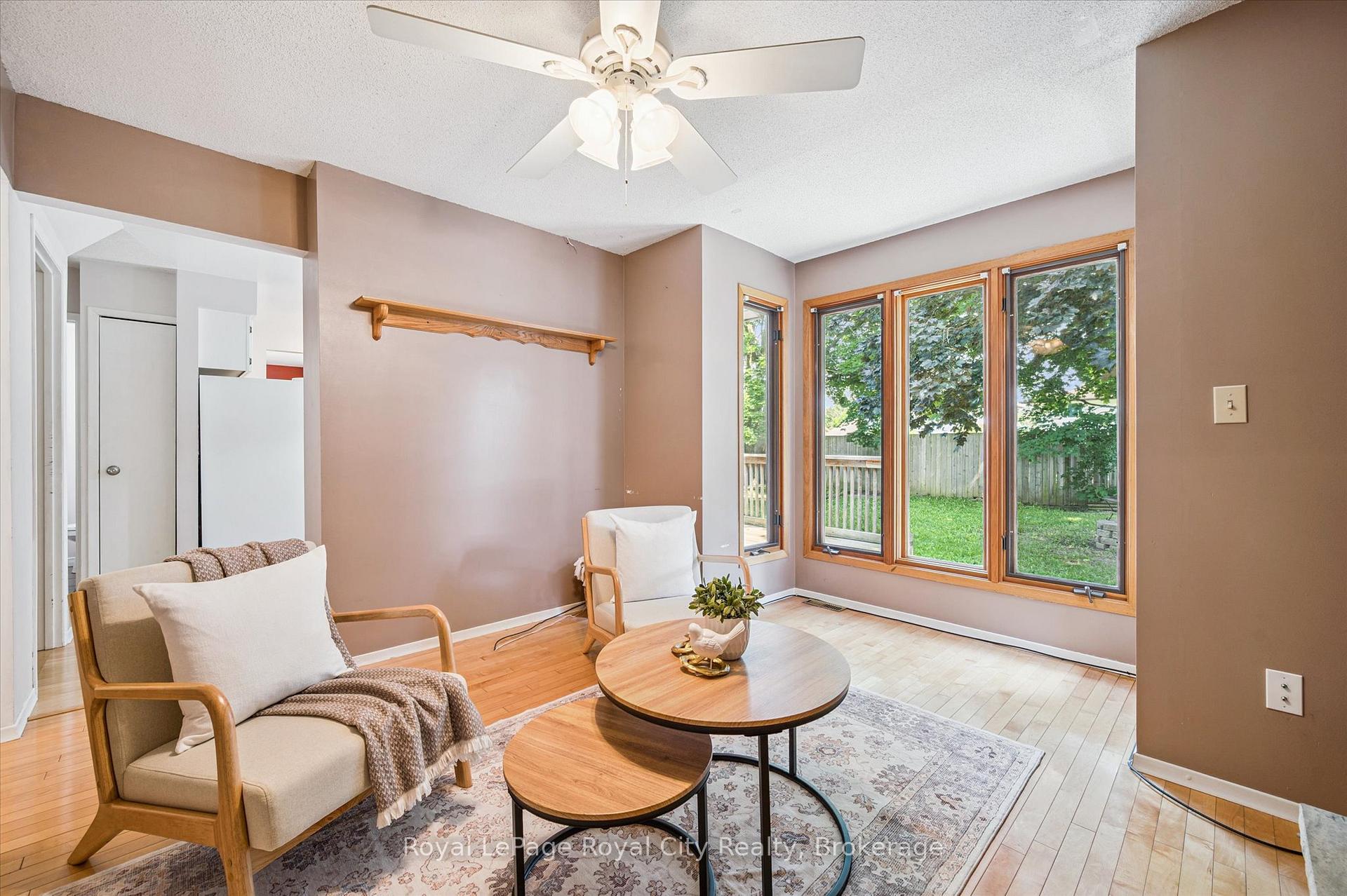 Photo 16 of 17 Springdale Boulevard, Guelph, Willow West/Sugarbush/West Acres — HOMEH