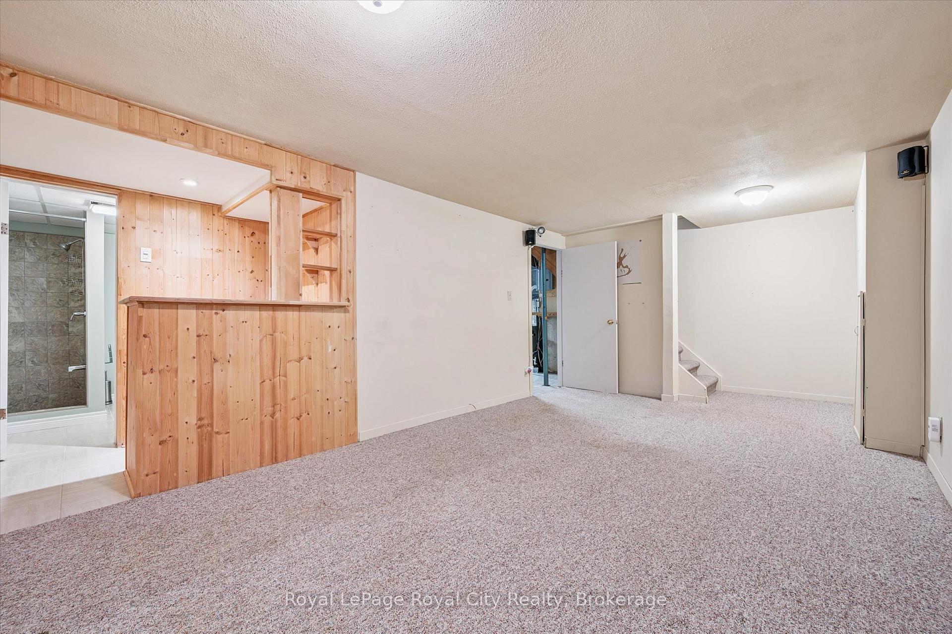 Photo 26 of 17 Springdale Boulevard, Guelph, Willow West/Sugarbush/West Acres — HOMEH