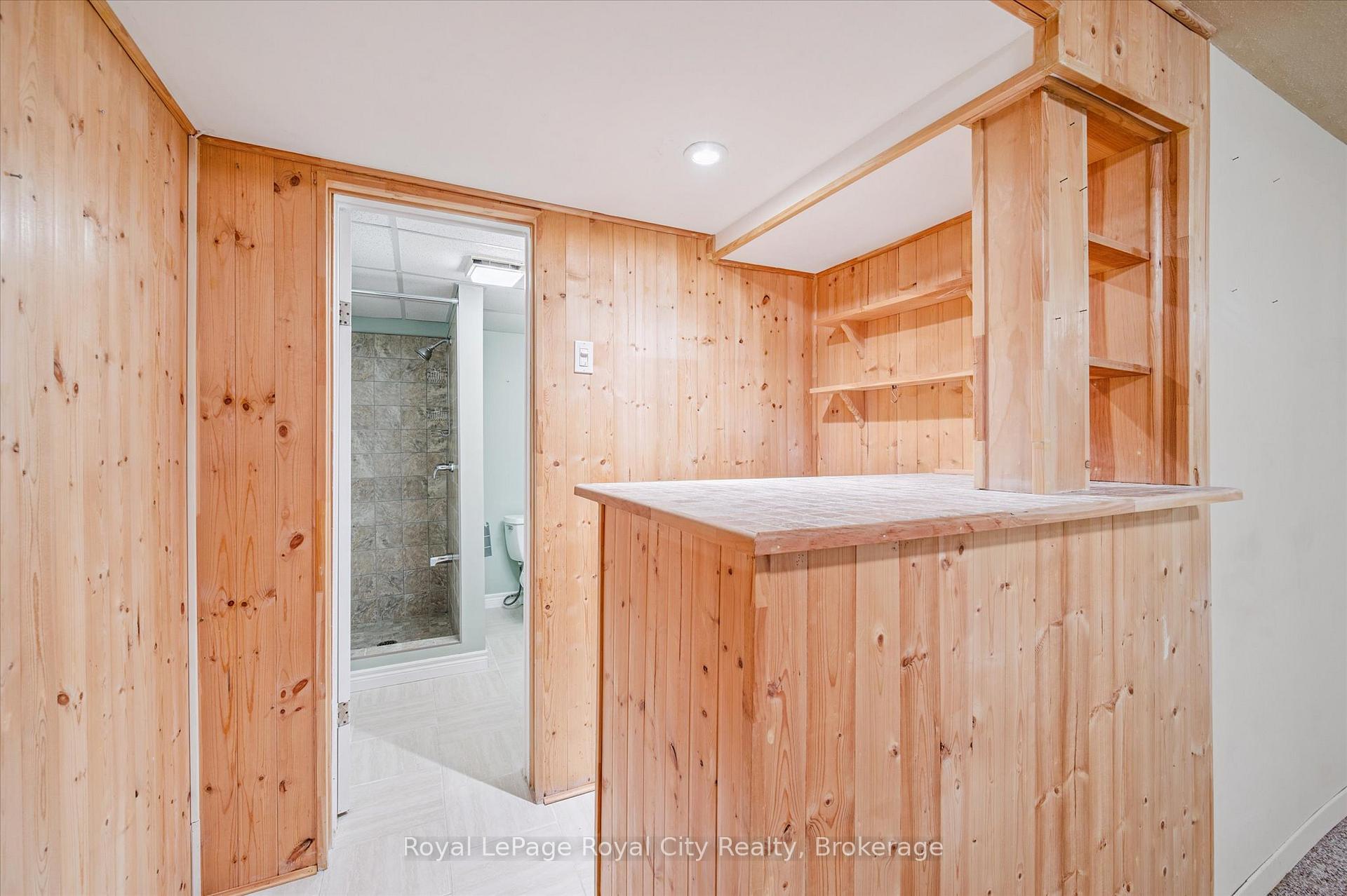 Photo 28 of 17 Springdale Boulevard, Guelph, Willow West/Sugarbush/West Acres — HOMEH