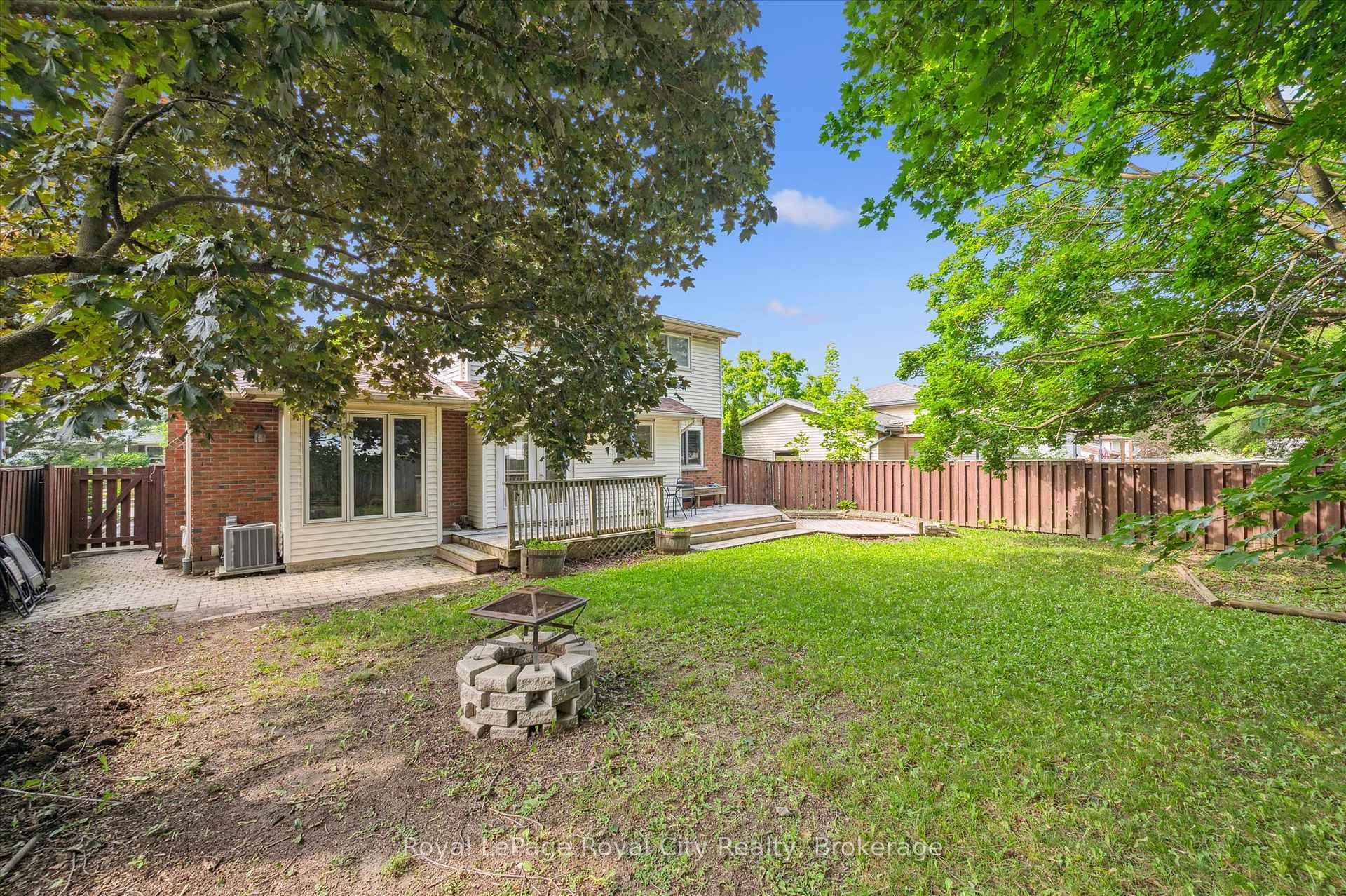 Photo 31 of 17 Springdale Boulevard, Guelph, Willow West/Sugarbush/West Acres — HOMEH