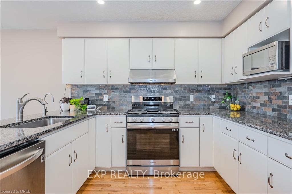 Photo 3 of 119 Silurian Drive, Guelph, Grange Road — HOMEH