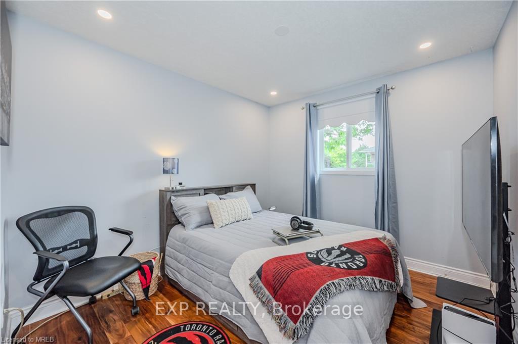 Photo 7 of 119 Silurian Drive, Guelph, Grange Road — HOMEH