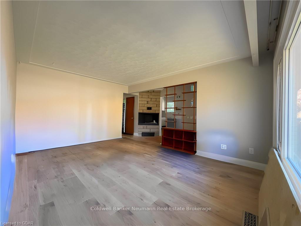 Photo 5 of Unit UPPER, 26 Balmoral Drive, Guelph, Riverside Park — HOMEH
