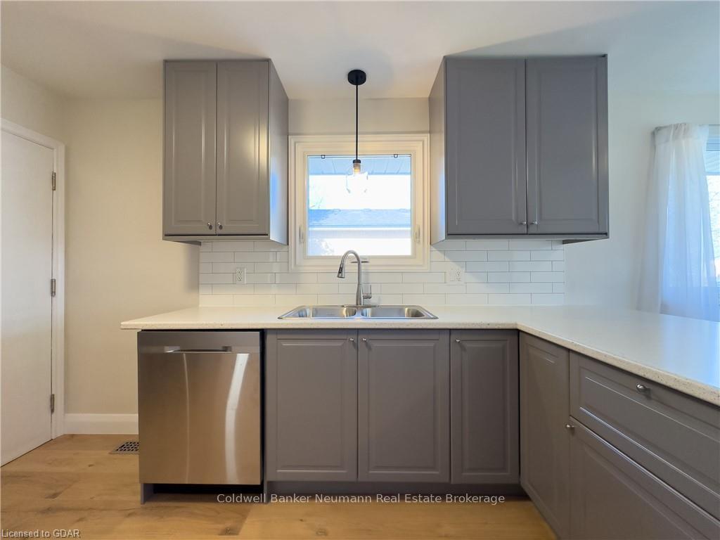 Photo 7 of Unit UPPER, 26 Balmoral Drive, Guelph, Riverside Park — HOMEH
