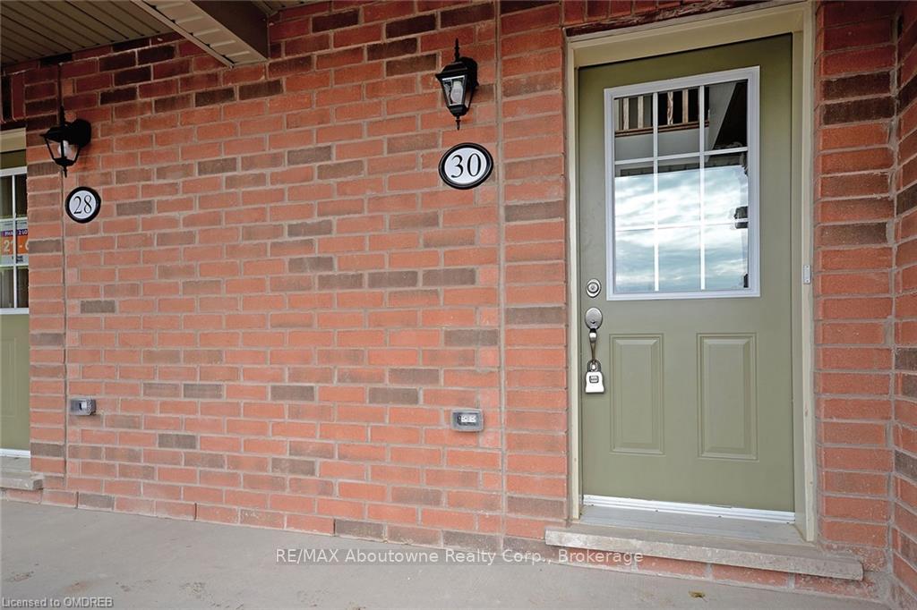 Photo 2 of 30 Skinner Drive, Guelph, Grange Road — HOMEH