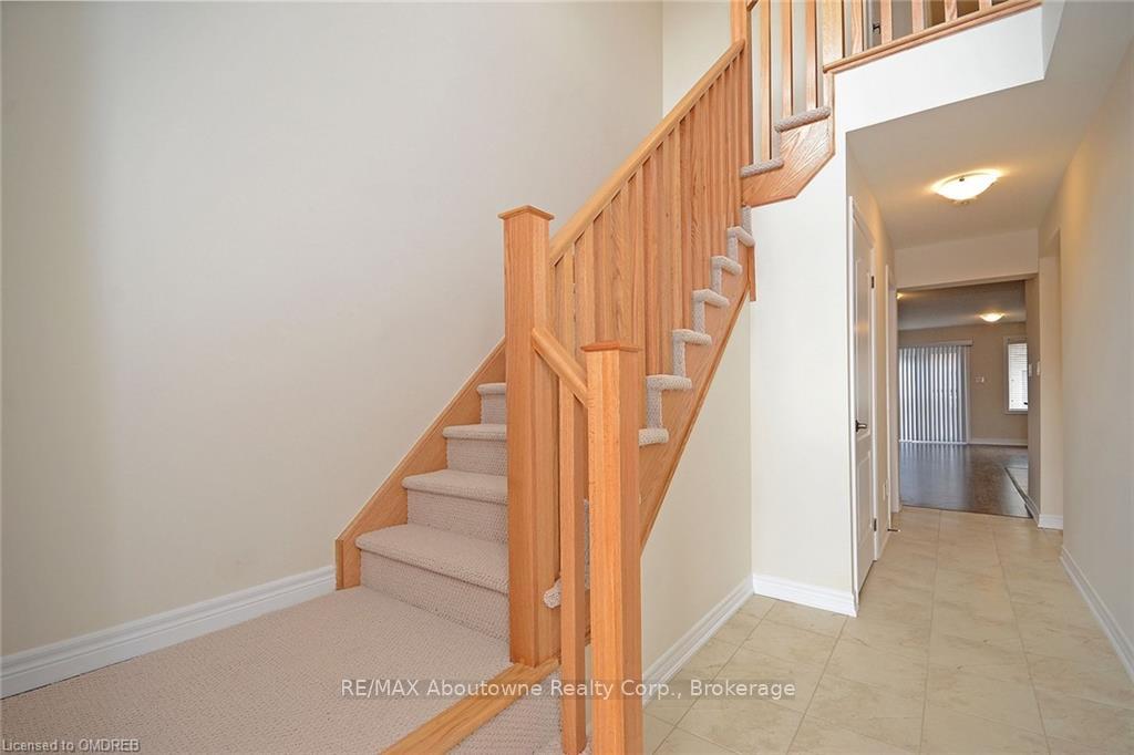 Photo 3 of 30 Skinner Drive, Guelph, Grange Road — HOMEH