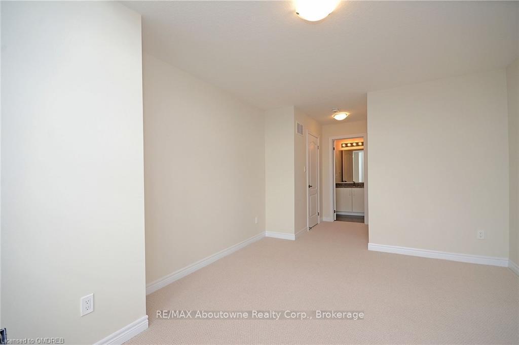 Photo 32 of 30 Skinner Drive, Guelph, Grange Road — HOMEH