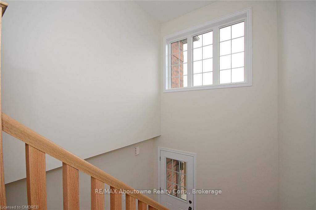 Photo 43 of 30 Skinner Drive, Guelph, Grange Road — HOMEH
