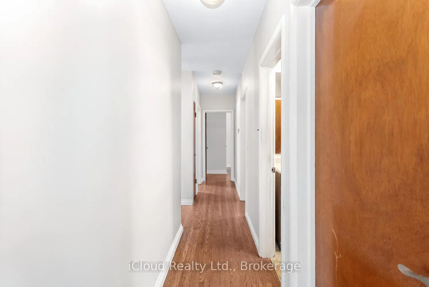 Photo 11 of 22 Mcculla Avenue, Brampton, Brampton North — HOMEH