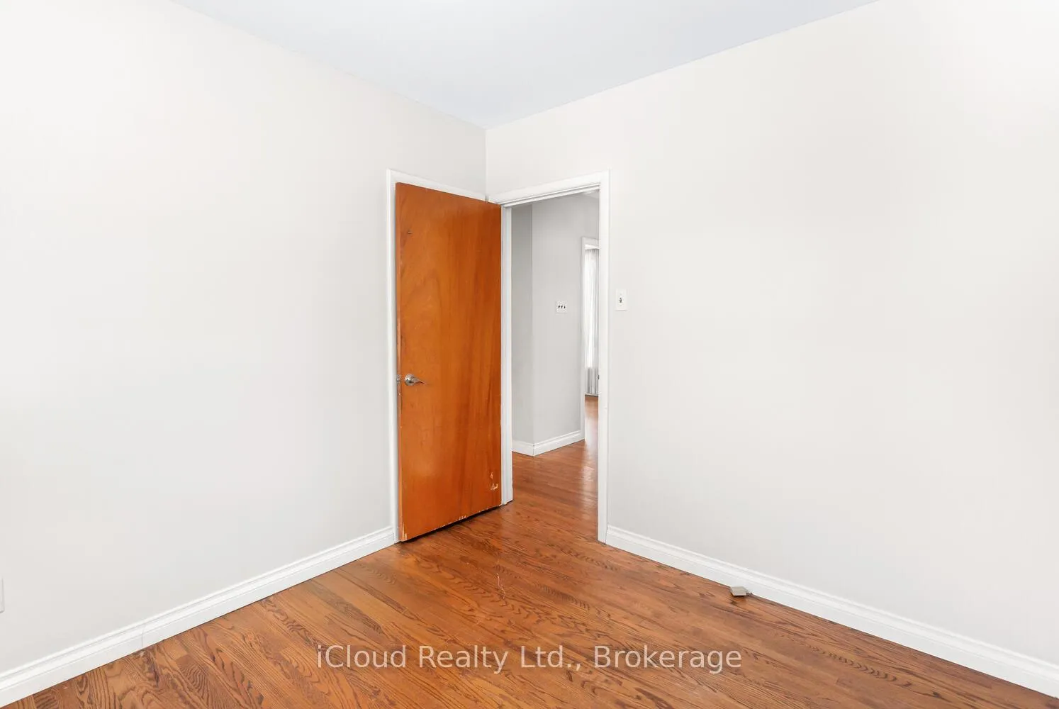 Photo 17 of 22 Mcculla Avenue, Brampton, Brampton North — HOMEH