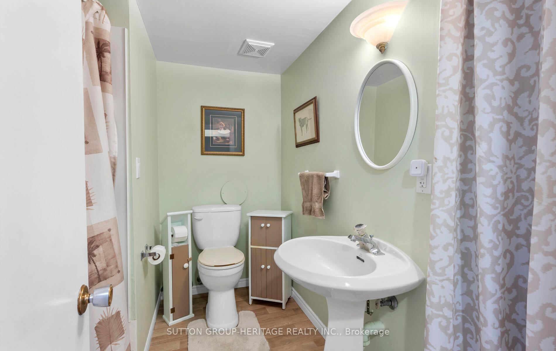 Photo 26 of 209 Hillview Drive, Peterborough, Northcrest Ward 5 — HOMEH