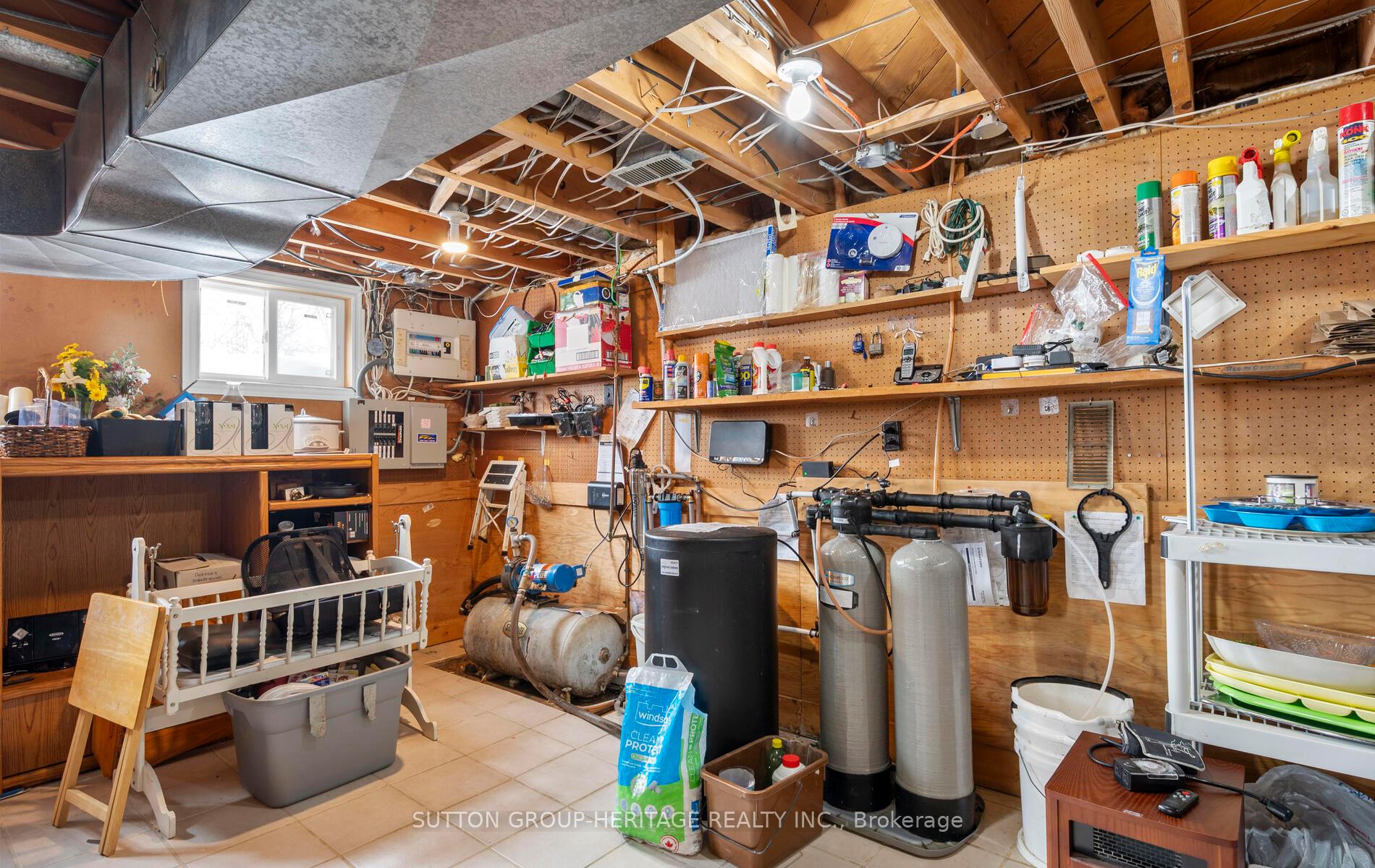 Photo 28 of 209 Hillview Drive, Peterborough, Northcrest Ward 5 — HOMEH