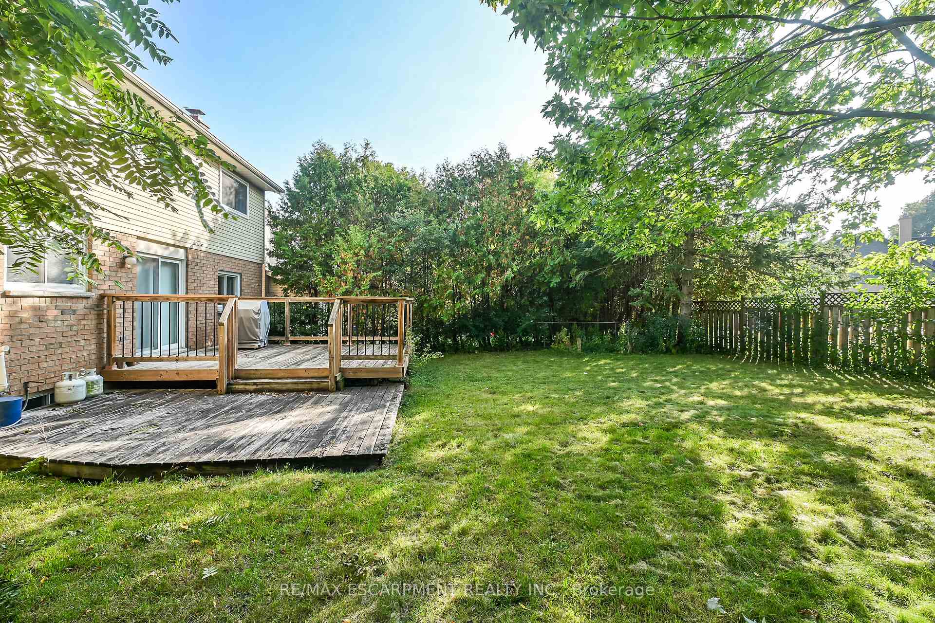 Photo 2 of 494 Kortright Road W, Guelph, Kortright West — HOMEH