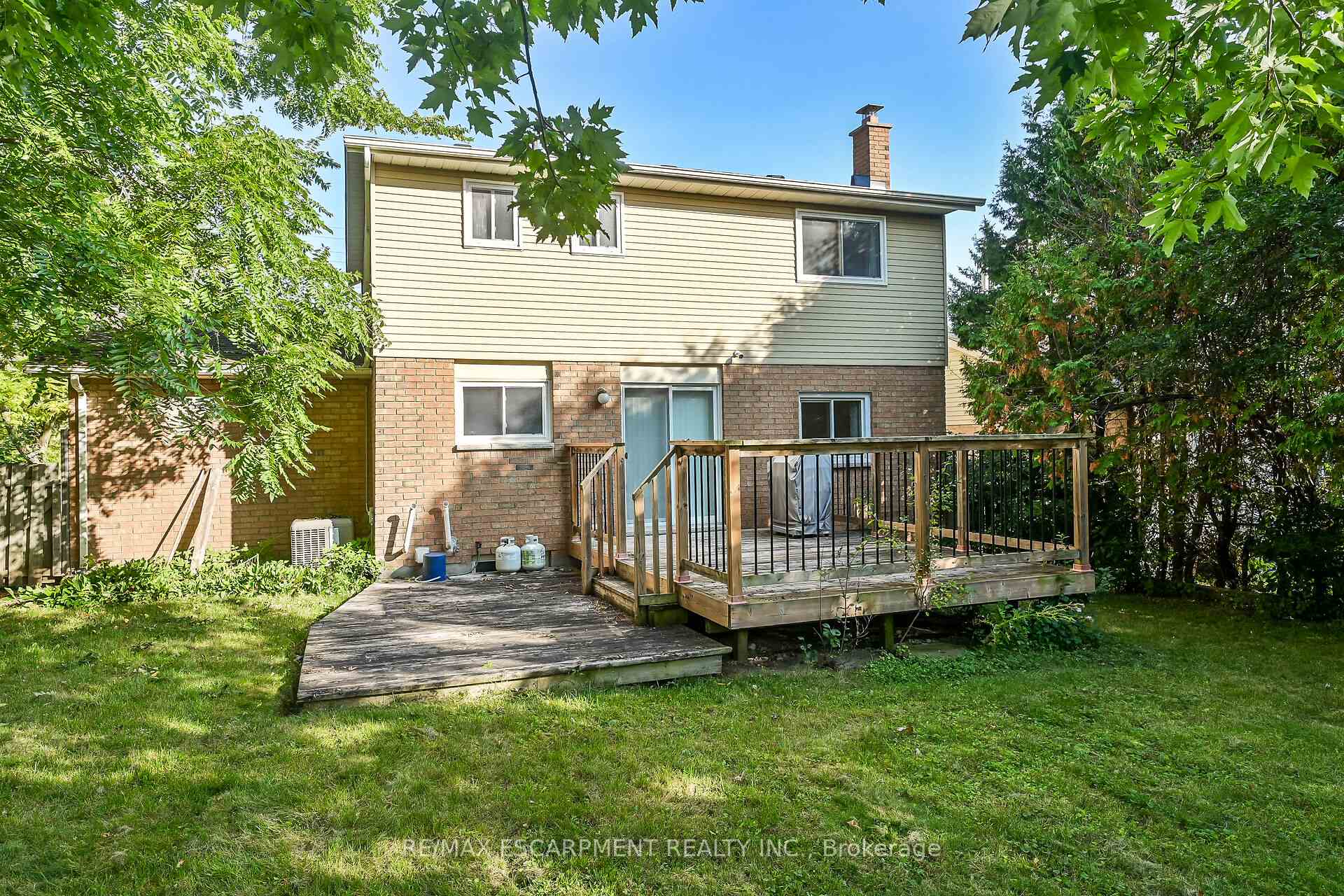 Photo 4 of 494 Kortright Road W, Guelph, Kortright West — HOMEH