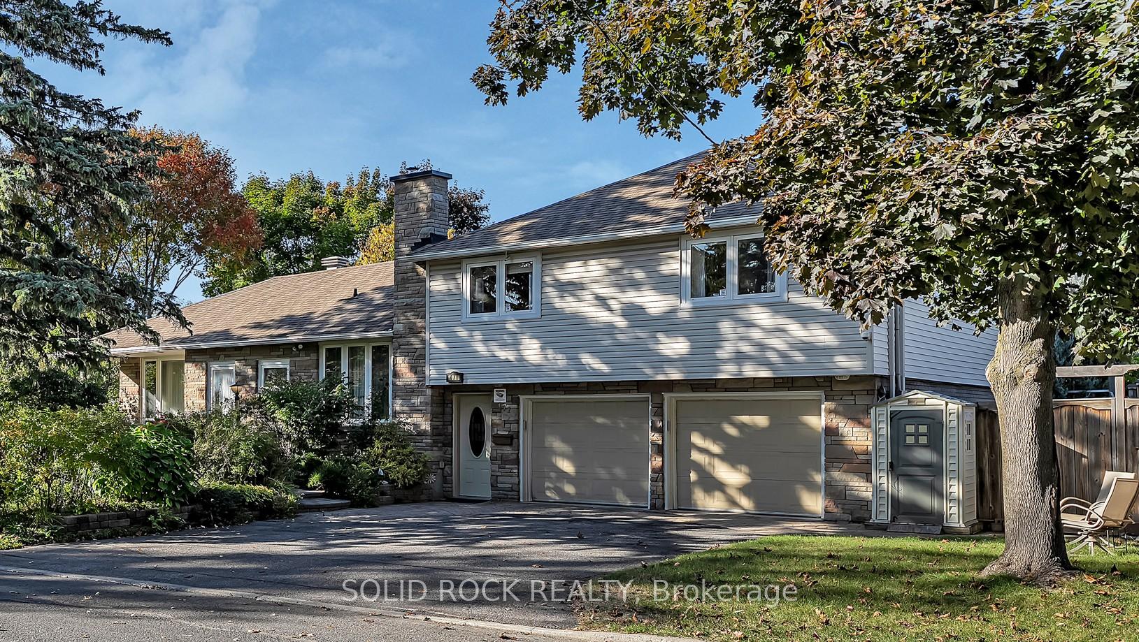 Front of 471 Tillbury Avenue