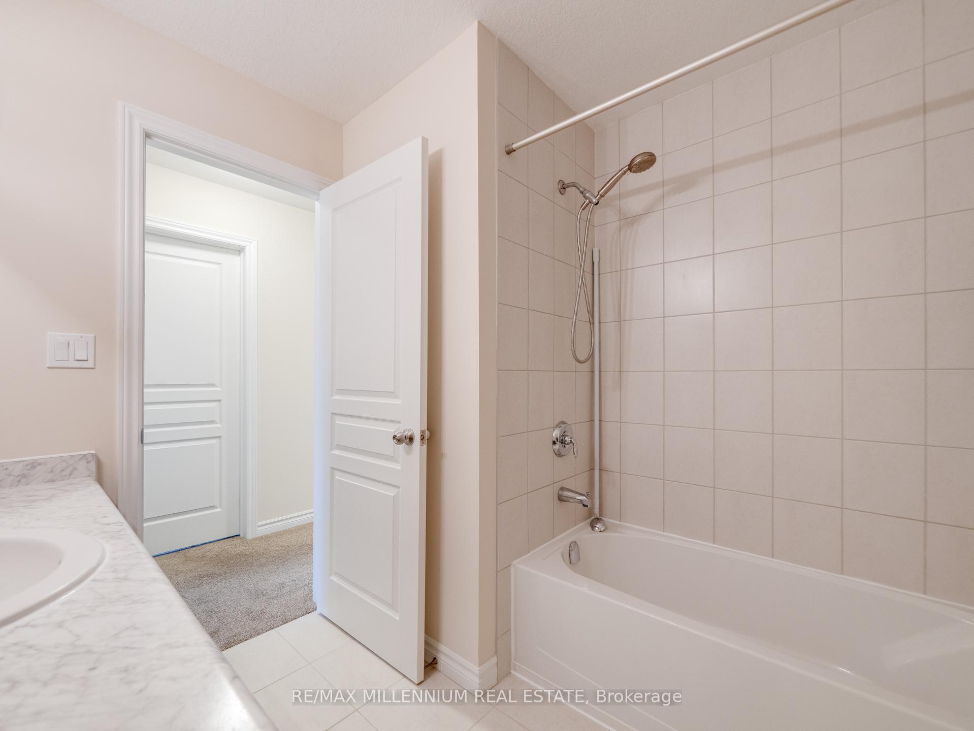 Photo 21 of Unit #3, 11 Burcombe Cross UPPER, Guelph, Pineridge/Westminster Woods — HOMEH