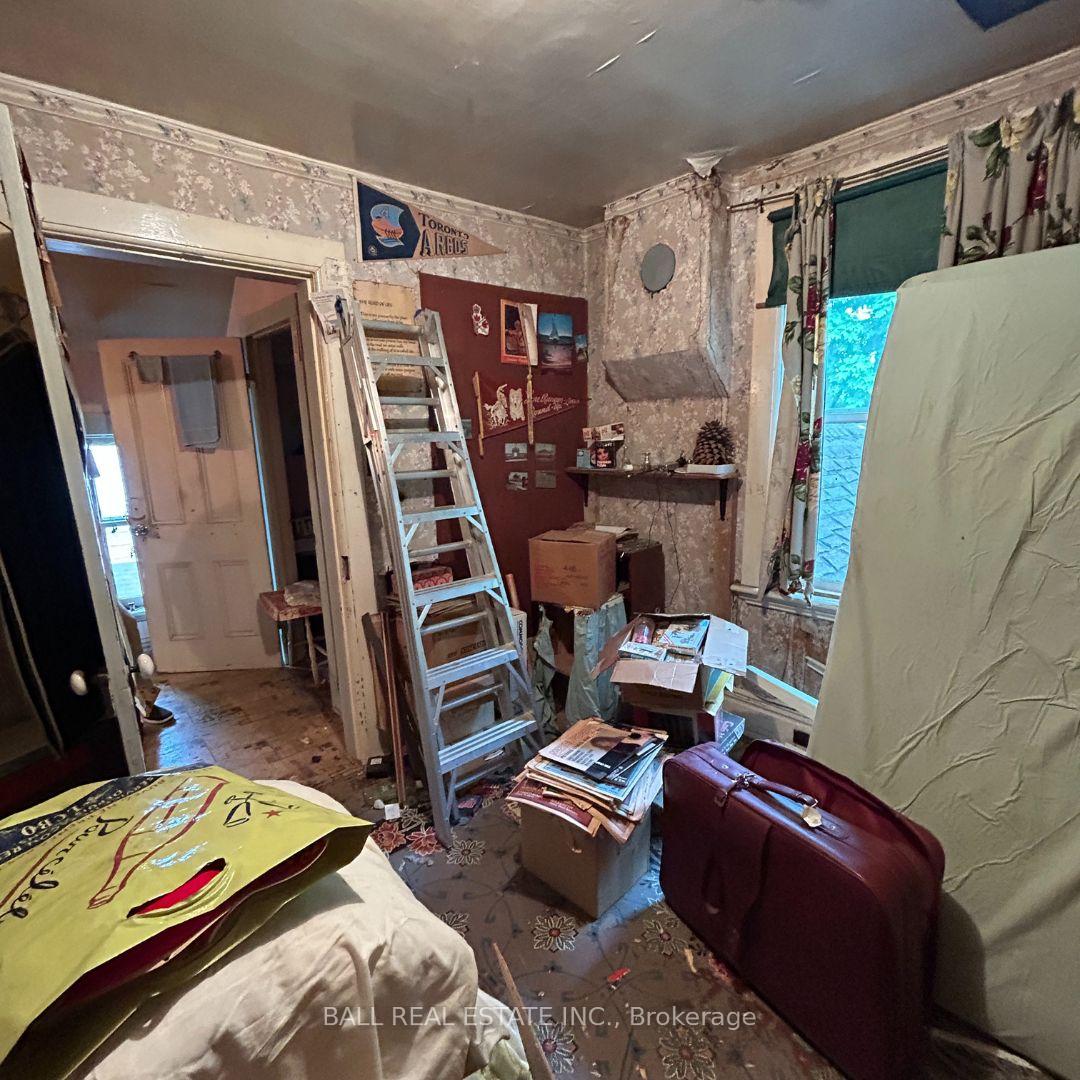 Photo 5 of 718 Elcombe Crescent, Peterborough, Town Ward 3 — HOMEH