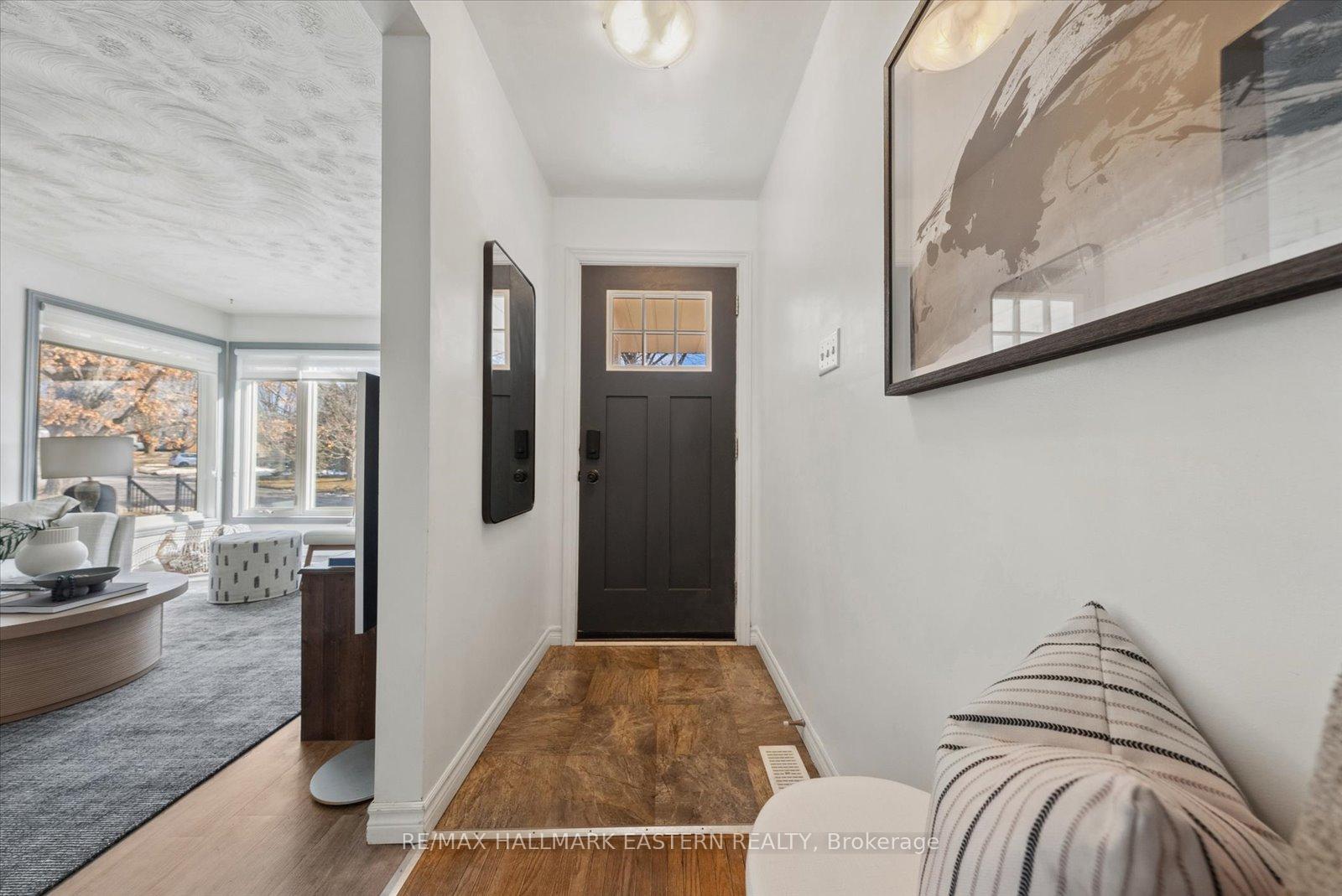 Photo 3 of 1221 Olympus Avenue, Peterborough, Northcrest Ward 5 — HOMEH