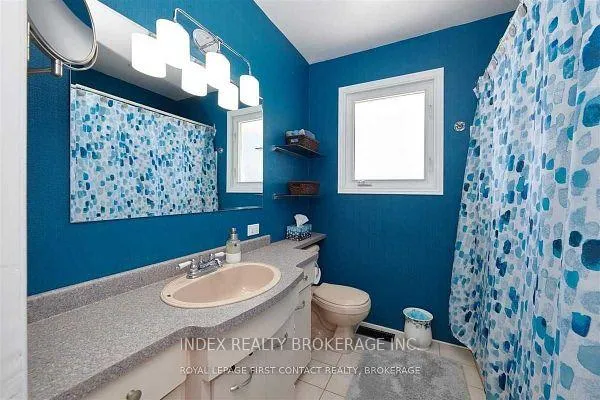 Photo 8 of 18 Bothwell Crescent, Barrie, Wellington — HOMEH