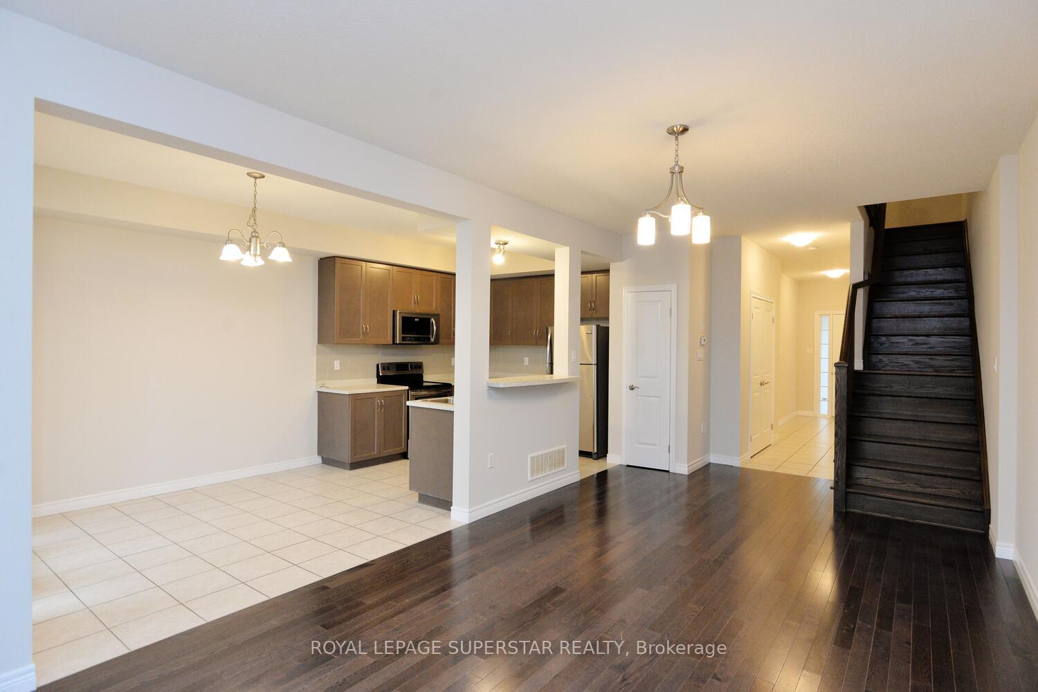 Photo 8 of Unit 10, 7 Lakelawn Road, Grimsby, Grimsby Beach — HOMEH