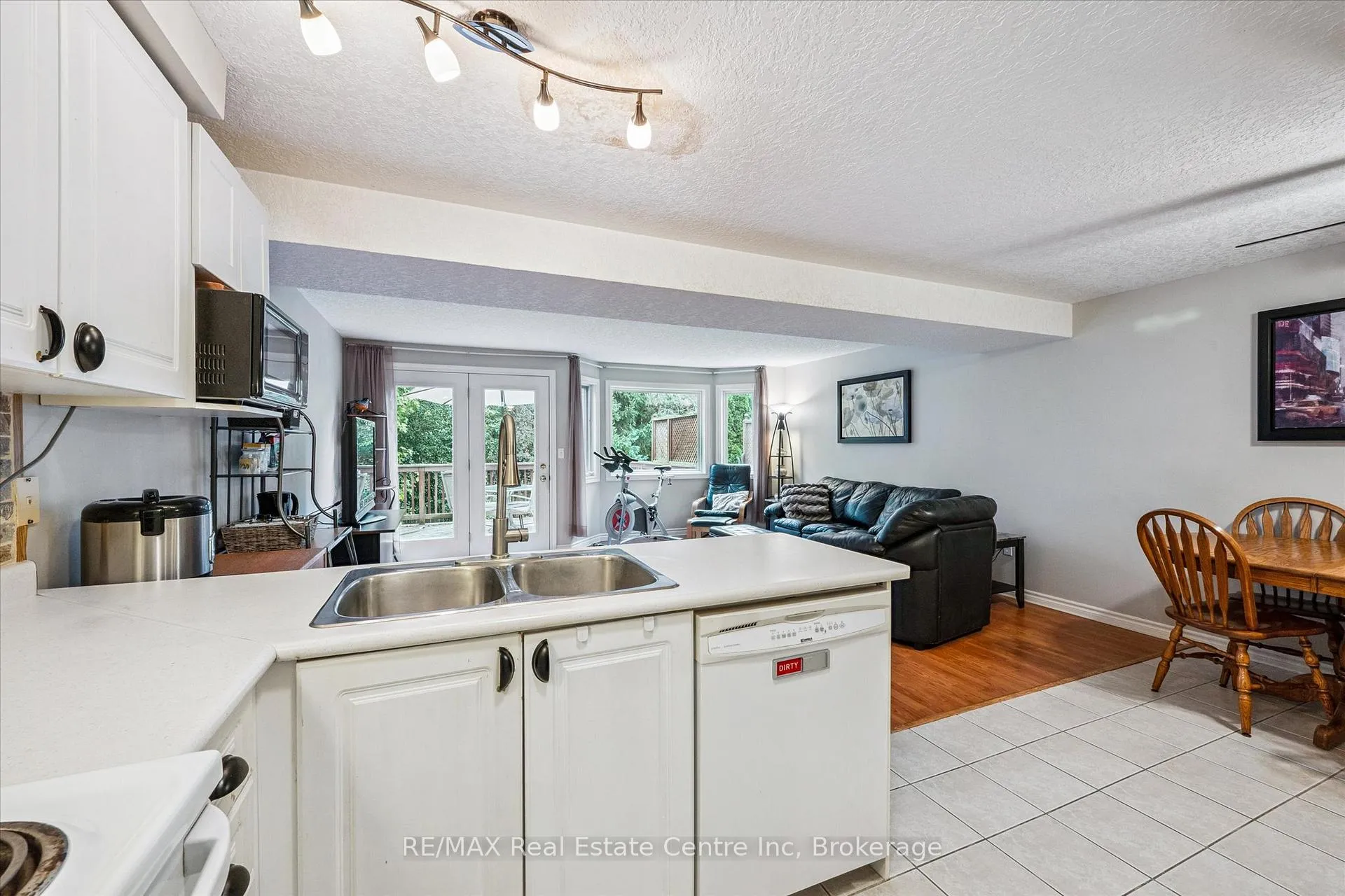 Photo 15 of 125 Rodgers Road, Guelph, Kortright West — HOMEH