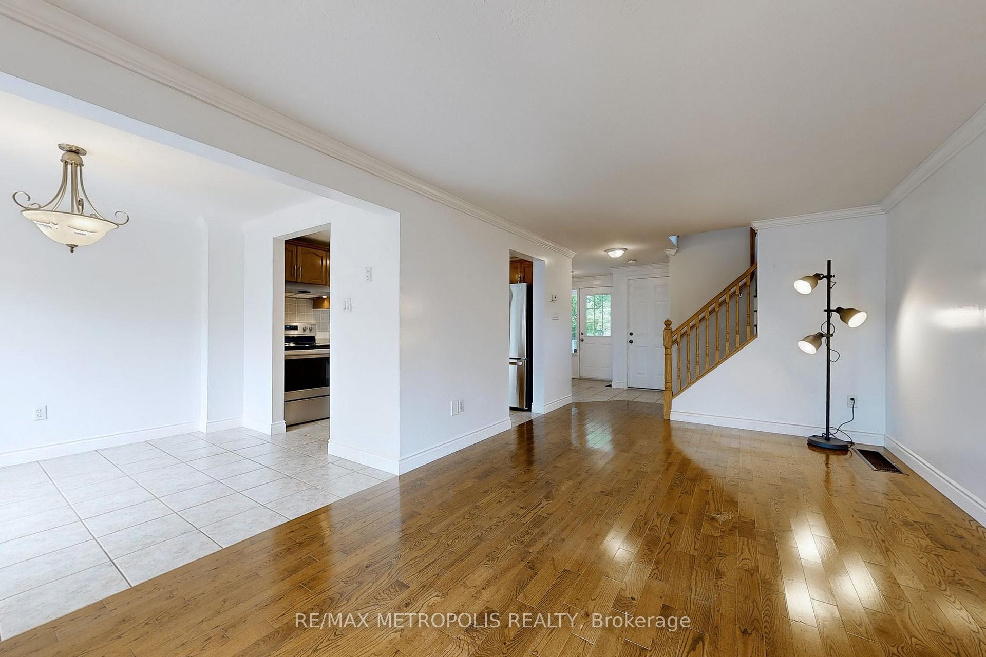 Photo 4 of Unit Upper, 109 Doyle Drive, Guelph, Clairfields/Hanlon Business Park — HOMEH