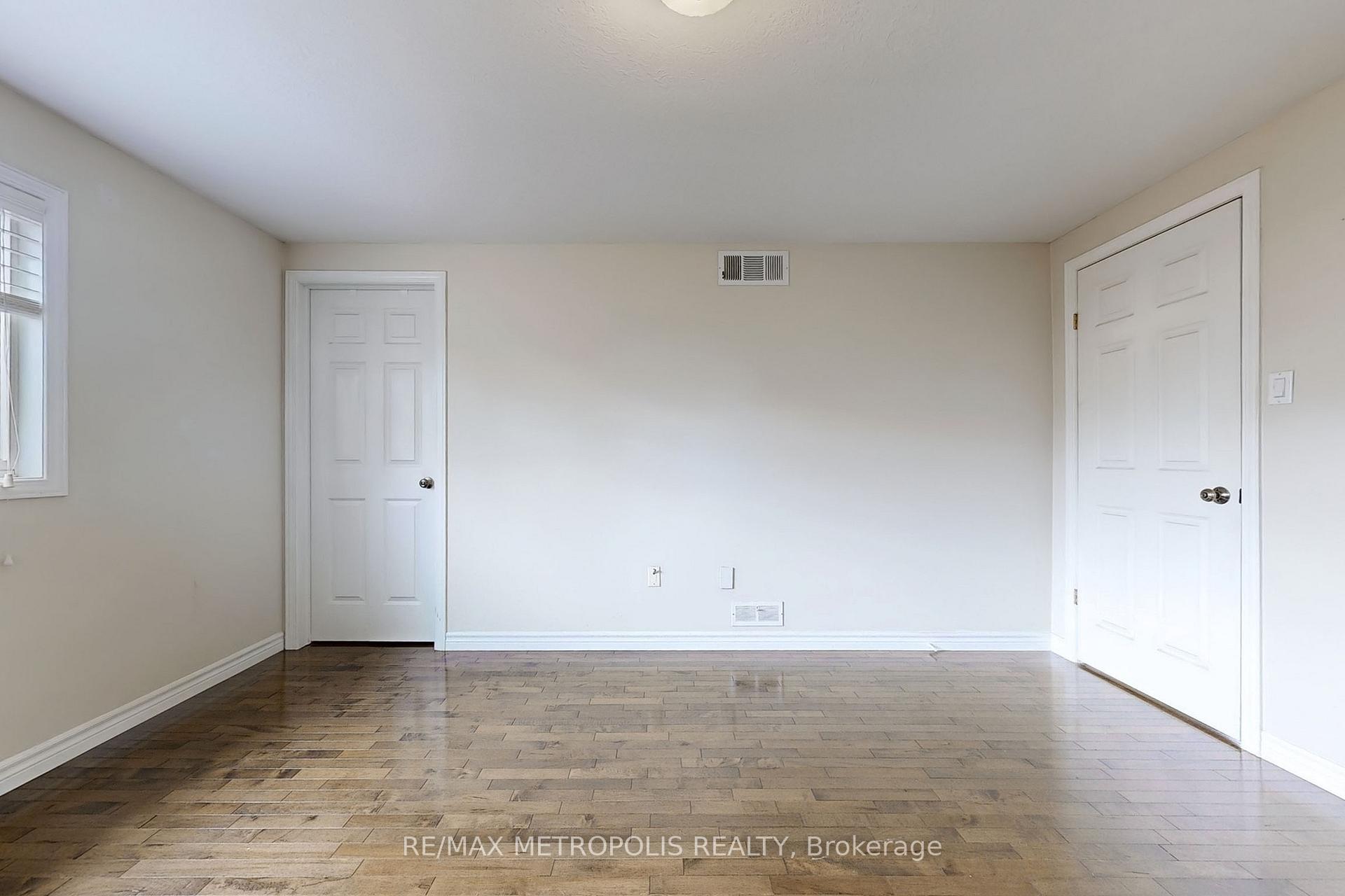 Photo 14 of Unit Upper, 109 Doyle Drive, Guelph, Clairfields/Hanlon Business Park — HOMEH