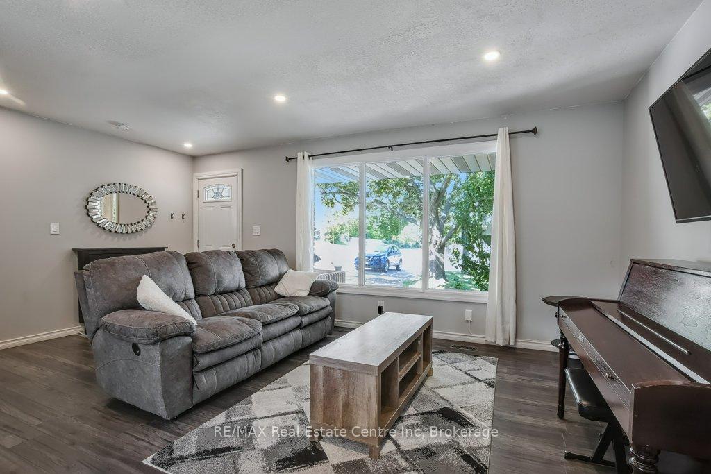 Photo 7 of 164 Willow Road, Guelph, Junction/Onward Willow — HOMEH