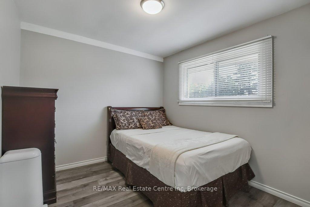 Photo 15 of 164 Willow Road, Guelph, Junction/Onward Willow — HOMEH