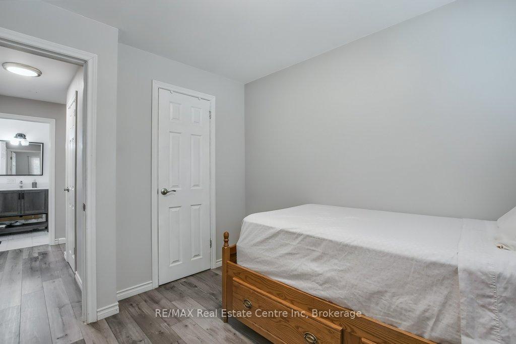 Photo 17 of 164 Willow Road, Guelph, Junction/Onward Willow — HOMEH