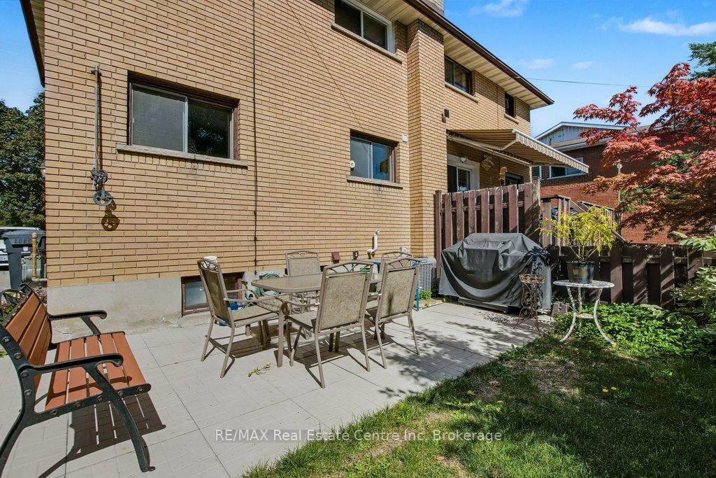 Photo 21 of 164 Willow Road, Guelph, Junction/Onward Willow — HOMEH